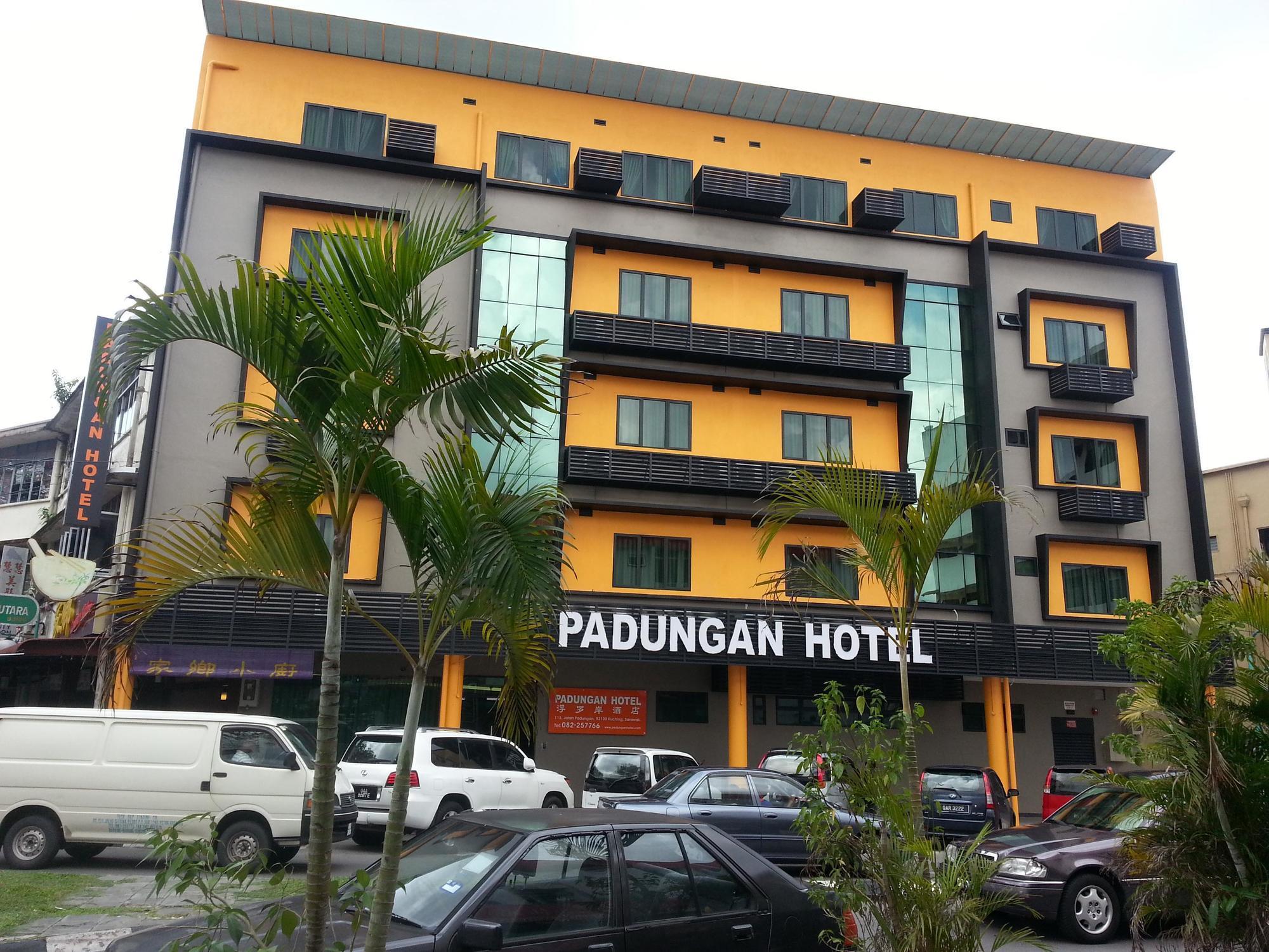 Padungan Hotel Kuching Buitenkant foto